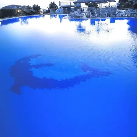 Holiday Gardens Leylak 11 * 얄리카베크