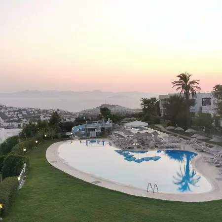 Vakantiehuis Holiday Gardens Leylak 11 Yalıkavak