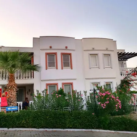 Vakantiehuis Holiday Gardens Leylak 11